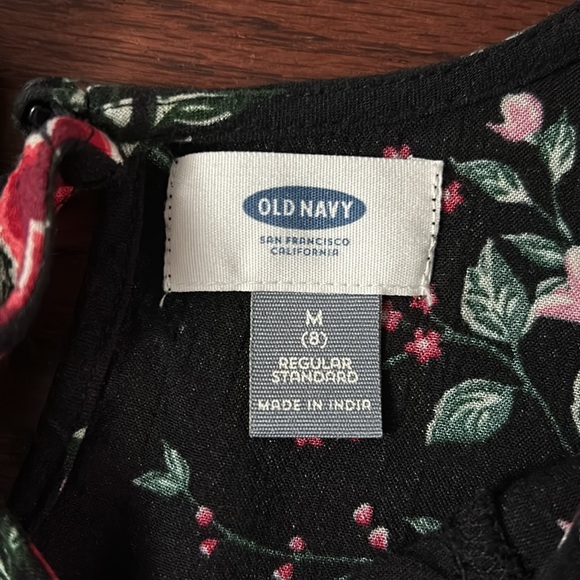 Old Navy - Picture 2 of 3